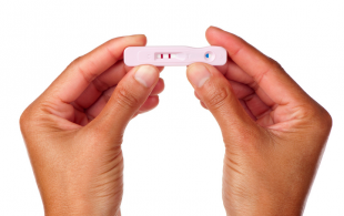 Tests de grossesse vendus en grande surface : les pharmaciens en colère