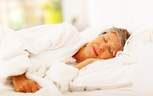 Oui, on peut être senior et dormir comme un bébé !