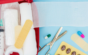 Armoire à pharmacie : 4 rappels pour vos patients