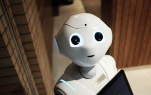 Un robot « préparateur de médicaments » à l’hôpital de Melun