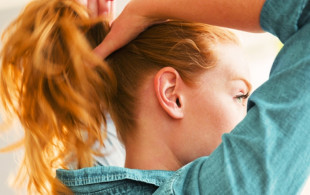 Perte de cheveux : les causes que vos patients ne soupçonnent pas !