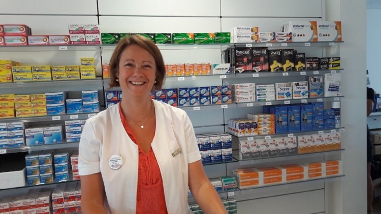 Diane, pharmacienne : « La relation au comptoir s’humanise davantage encore en cette période »